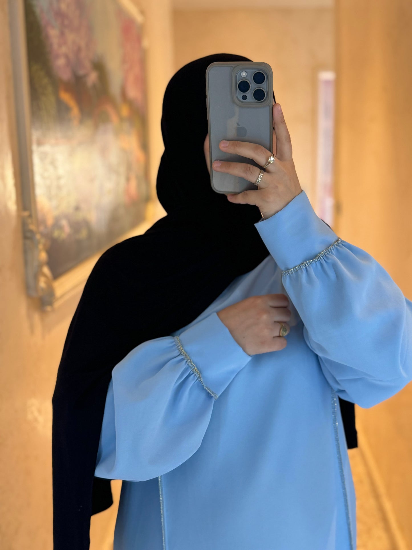 Abaya with gold details