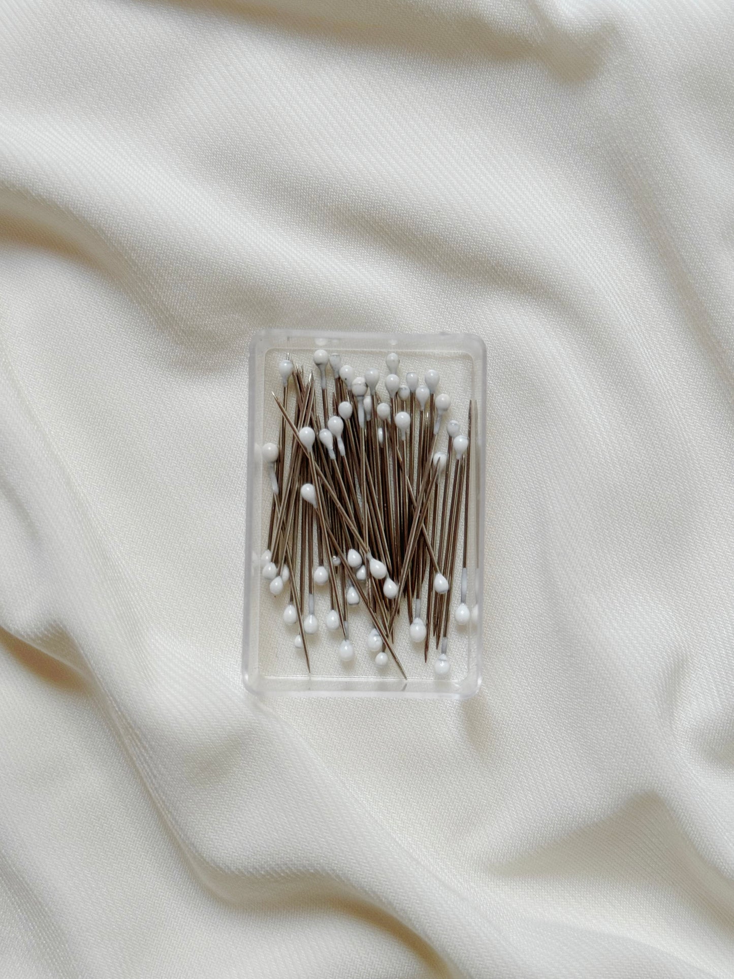 Hijab pins - white