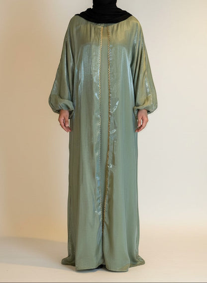 Nesthetics glänzendes Abaya Kimono Set in Khaki und Beige aus Polyester, mit Rundhalsausschnitt und Gürtel.