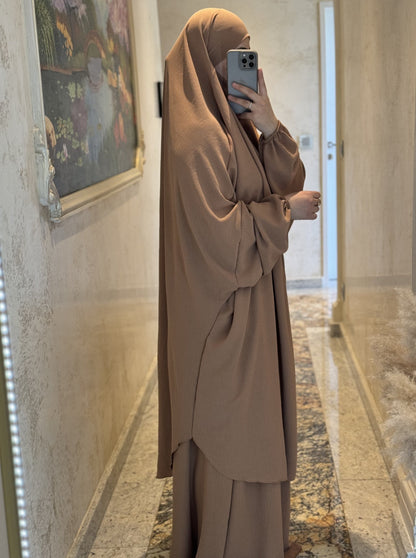 Nesthetics Jazz Jilbab in Camel mit elastischen Ärmelbündchen und Rock, elegante und bequeme Passform
